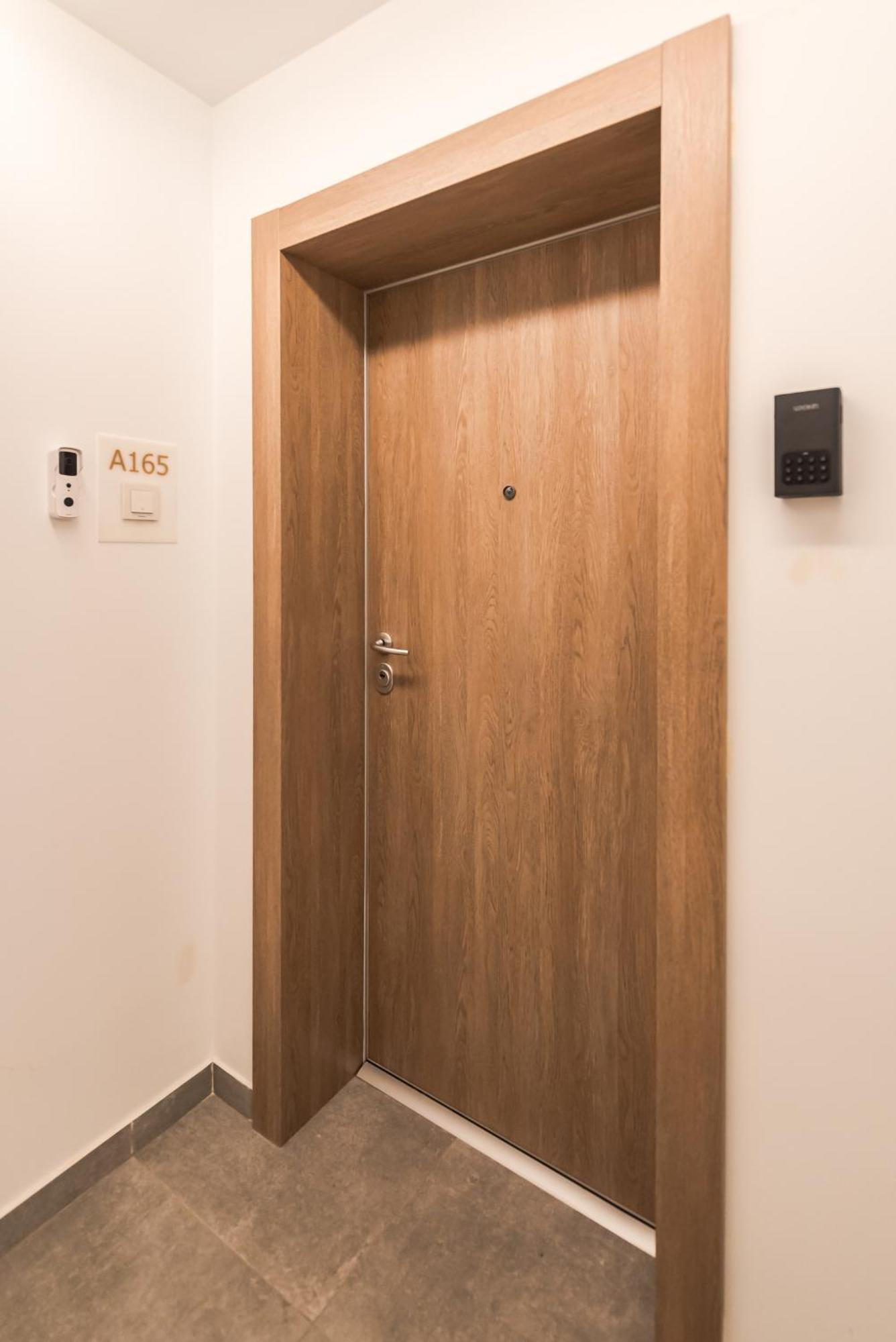 Vanda - Park-View Apartment With Private Balcony Βουκουρέστι Εξωτερικό φωτογραφία